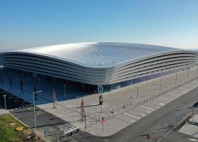 <p>Новый городской многофункциональный спортивный зал в венгерском городе Секешфехервар, является домом для занятий</p>